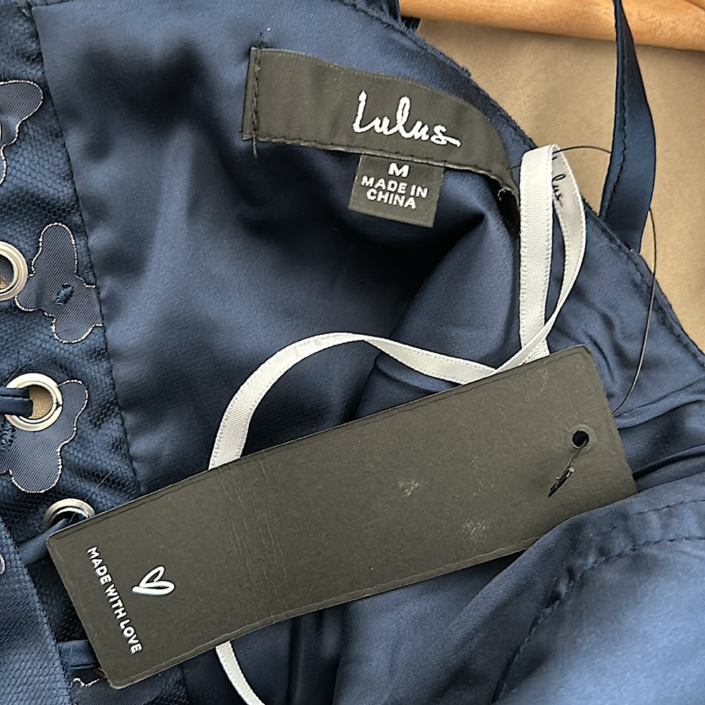 Lulus Navy Blue Butterfly Spaghetti Straps Lace Up Midi Dress **Size M** 🦋🦋 - Picture 10 of 10